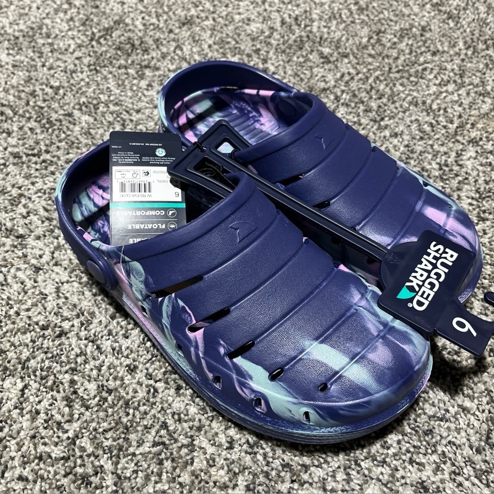 Rugged Shark Women’s Tie Dye Purple Blue Clogs NWT Size 6
